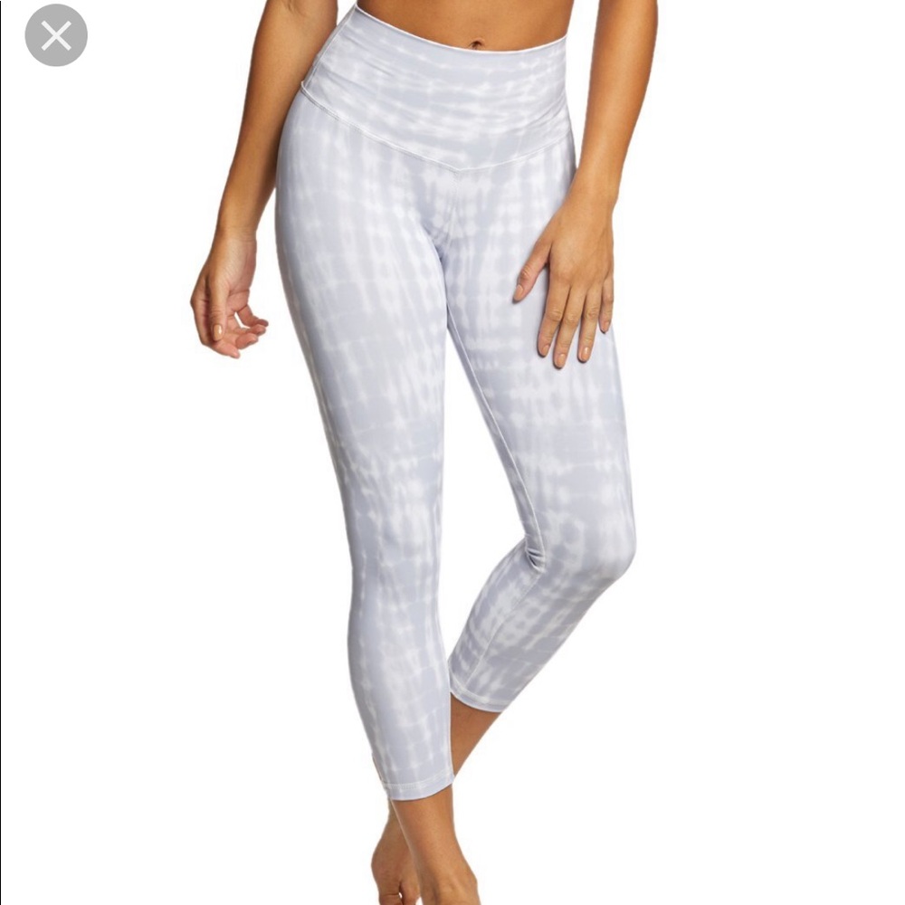 NWOT Define Your Inspiration Leggings